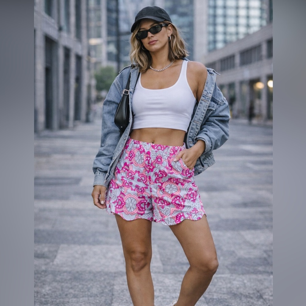 COLOR Pink & Gray Abstract Print Lounge Shorts | Size M